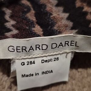 Wavy Patterned Fringe Wrap 27x70